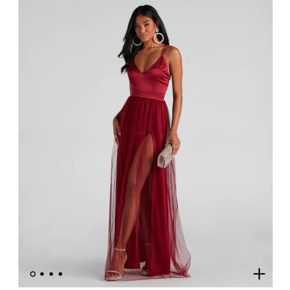 Windsor Dresses & Skirts - Windsor Haisley Tulle and Satin Formal Dress Small Burgundy NEW